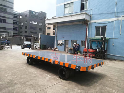 1689648429803513.jpg 25吨重型工业安博官方网页版-安博(中国)全挂式牵引拖车底盘带牵引环3I.jpg