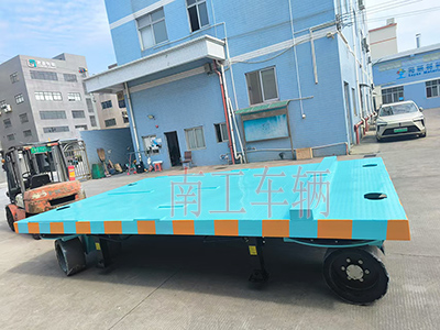 1734999672531563.jpg 18吨重型安博官方网页版-安博(中国) 四个转盘工具拖车3I.jpg